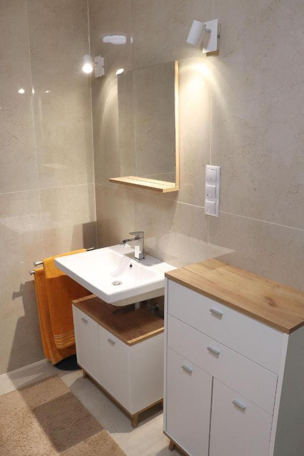 Piroska Bartok Teri Apartman 01 Eger Exterior foto